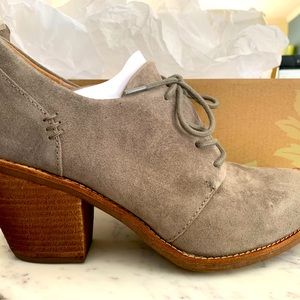 Gorgeous Suede Heeled Oxford